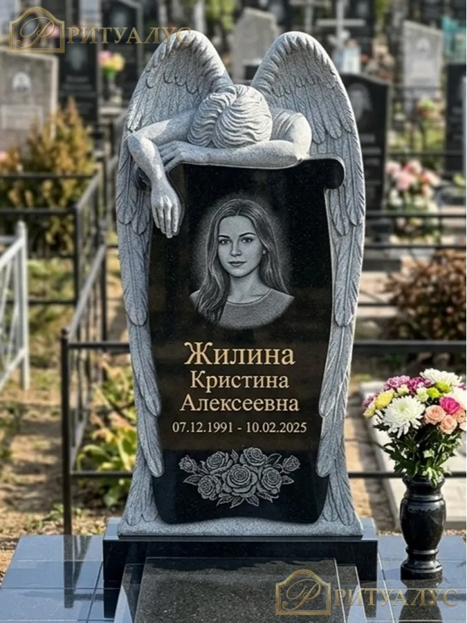 Памятник из гранита "Ангел Плачущий 06"