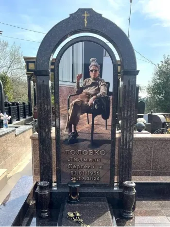 Памятники из Дымовского гранита